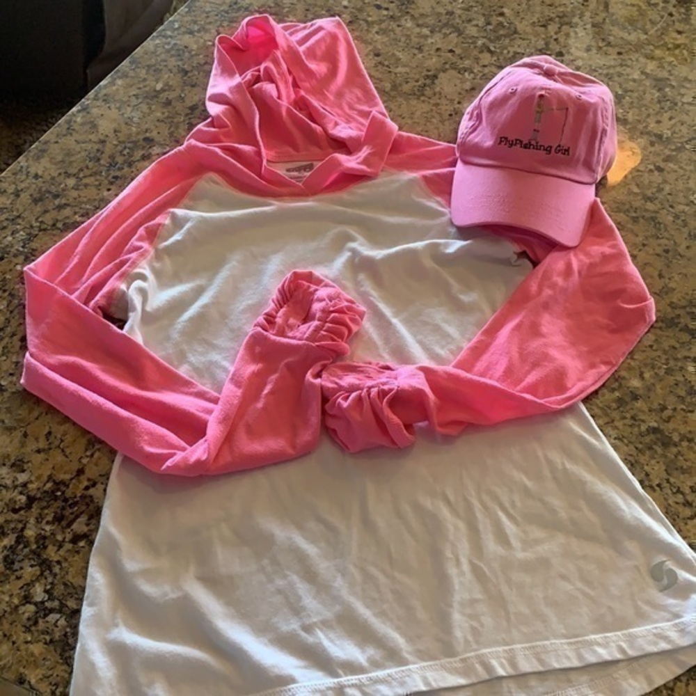 Flyfishing Hoodie Top And Women’s Flyfishing Pink Hat
